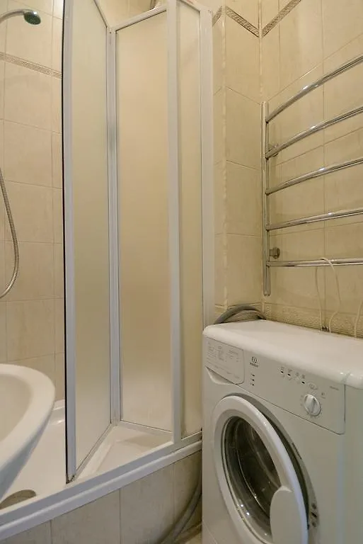 Простора 3 Кімнатна Біля Майдану Незалежності Apartment Kyiv